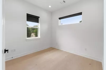 3304 E 17th Street #B, Austin, TX 78721 - Photo 26