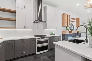 3304 E 17th St, Austin, TX 78721 - Photo 4