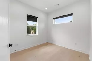 3304 E 17th St, Austin, TX 78721 - Photo 26