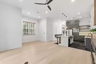 3304 E 17th St, Austin, TX 78721 - Photo 12