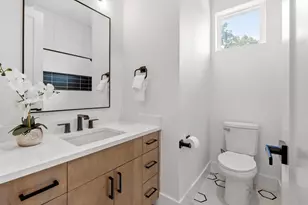 3304 E 17th St, Austin, TX 78721 - Photo 26