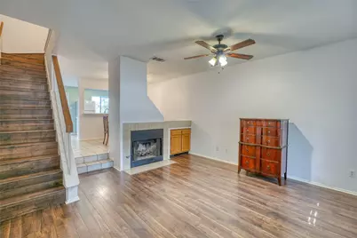 1411 Gracy Farms Lane #41, Austin, TX 78758 - Photo 2