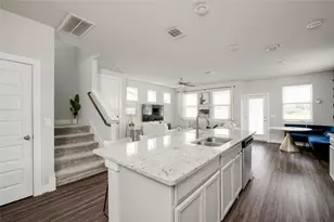 7502 Chesapeake Rail Ln, Austin, TX 78744 - Photo 4