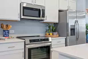 2530 Violet Theo Ln, Round Rock, TX 78665 - Photo 16