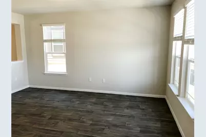10502 Fulton Avenue, Austin, TX 78754 - Photo 4