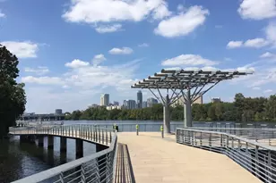 1818 S Lakeshore Blvd, Austin, TX 78741 - Photo 22