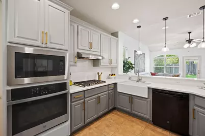 401 Wiltshire Drive, Hutto, TX 78634 - Photo 14