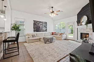 401 Wiltshire Dr, Hutto, TX 78634 - Photo 10