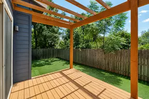 913 Stobaugh St, Austin, TX 78757 - Photo 22