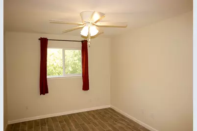 2100 E Stassney Lane #A, Austin, TX 78744 - Photo 12