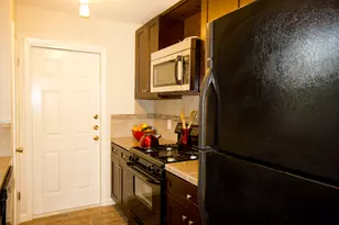 2100 E Stassney Ln, Austin, TX 78744 - Photo 4