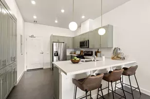 1301 Chicon St, Austin, TX 78702 - Photo 6