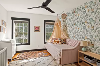 708 Sparks Avenue, Austin, TX 78705 - Photo 20