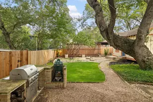 708 Sparks Ave, Austin, TX 78705 - Photo 30