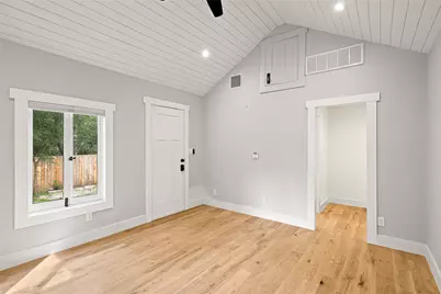 708 Sparks Avenue, Austin, TX 78705 - Photo 32