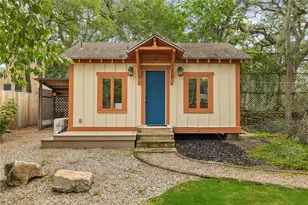 708 Sparks Ave, Austin, TX 78705 - Photo 30
