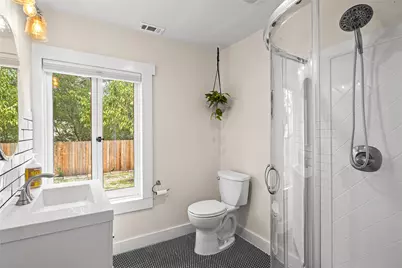 708 Sparks Avenue, Austin, TX 78705 - Photo 34