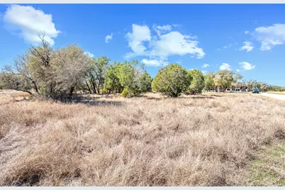 105 Rocky Summit Court, Spicewood, TX 78669 - Photo 14