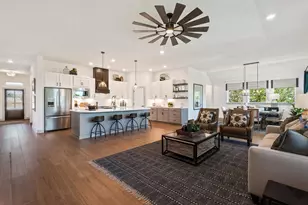 1123 Rusty Blackhaw Trl, San Marcos, TX 78666 - Photo 4