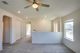 545 Ayinger Ln, Austin, TX 78728 - Photo 16