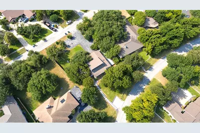 808 Vanguard Street, Lakeway, TX 78734 - Photo 36