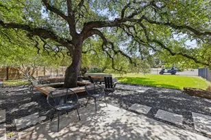 808 Vanguard St, Lakeway, TX 78734 - Photo 26