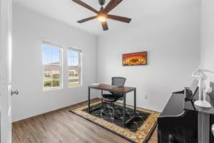 432 Wolf Springs Rd, Georgetown, TX 78628 - Photo 2