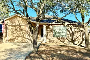363 Copper Mountain, New Braunfels, TX 78130 - Photo 2