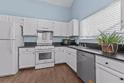 16503 Edgemere Drive, Pflugerville, TX 78660 - Photo 10