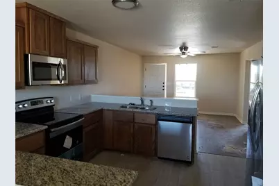92 Sandstone Drive #B, Jarrell, TX 76537 - Photo 2
