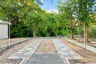 2412 Jones Rd, Austin, TX 78745 - Photo 36