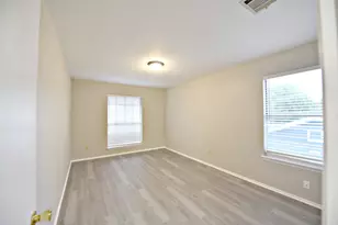 12801 Margit Dr, Austin, TX 78729 - Photo 16