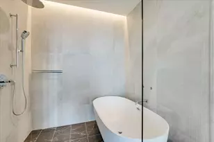 610 Davis St, Austin, TX 78701 - Photo 22