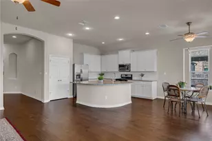 113 Mindy Way, Liberty Hill, TX 78642 - Photo 10