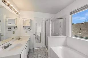 537 Roseberry St, Buda, TX 78610 - Photo 8