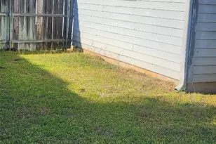 3102 Northwest Blvd, Georgetown, TX 78628 - Photo 8