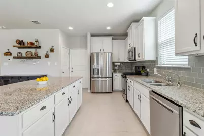 112 Silver Springs Bend, Kyle, TX 78640 - Photo 10