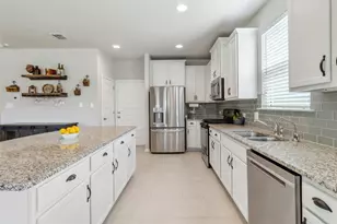 112 Silver Springs Bend, Kyle, TX 78640 - Photo 10