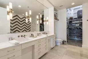 800 W 5th St, Austin, TX 78701 - Photo 16