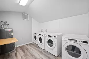 1509 W 39 1/2 St, Austin, TX 78756 - Photo 18