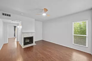 1509 W 39 1/2 St, Austin, TX 78756 - Photo 2