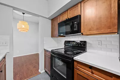 1509 W 39 1/2 Street #108, Austin, TX 78756 - Photo 10