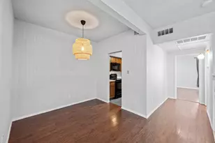 1509 W 39 1/2 St, Austin, TX 78756 - Photo 6