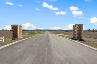 2558 E Fm 487, Jarrell, TX 76537 - Photo 2