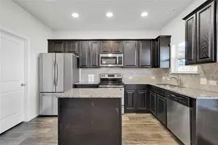 517 Pinnacle Dr, Georgetown, TX 78626 - Photo 2