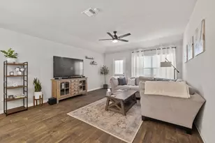 14013 Heywood Dr, Pflugerville, TX 78660 - Photo 18
