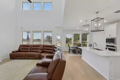 105 Plainsman Lane, Georgetown, TX 78633 - Photo 10