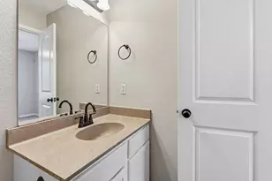 8811 Schick Rd, Austin, TX 78729 - Photo 20