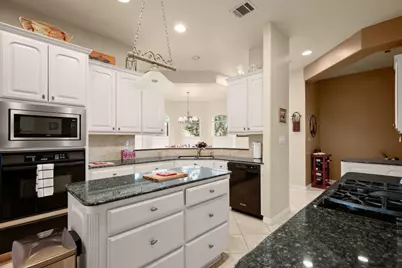 26801 Founders Place, Spicewood, TX 78669 - Photo 12