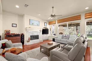 26801 Founders Pl, Spicewood, TX 78669 - Photo 6